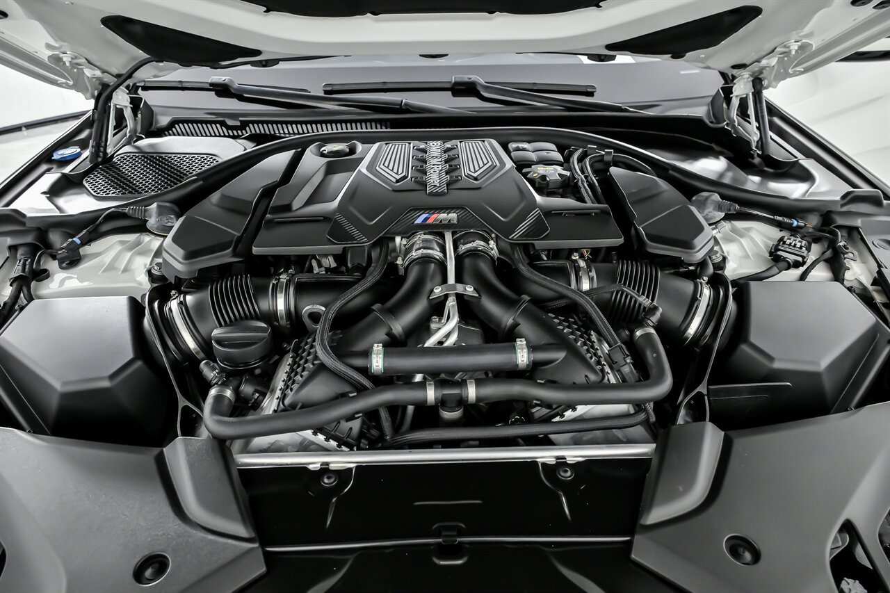 Used 2019 BMW M5 w/ Executive Package image 17