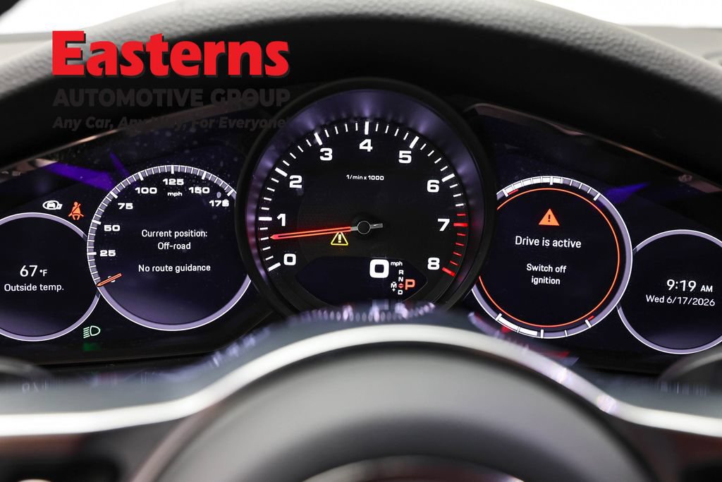 Used 2023 Porsche Cayenne Platinum Edition AWD/4WD image 17