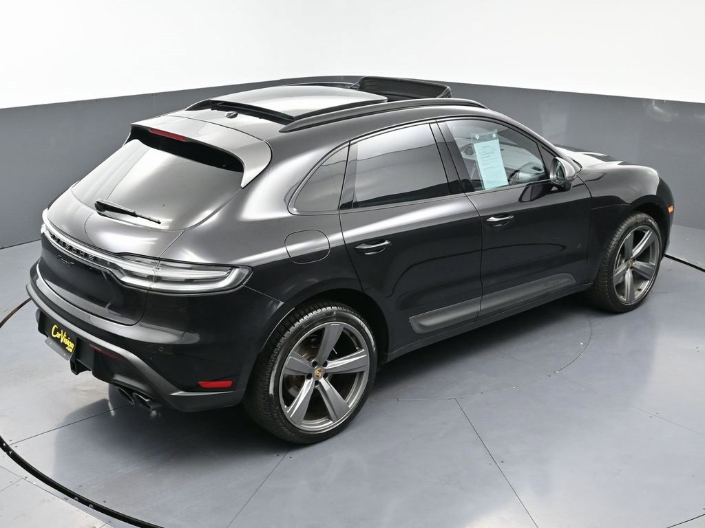 Used 2023 Porsche Macan Turbo image 48