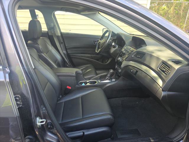 Used 2018 Acura ILX FWD image 11