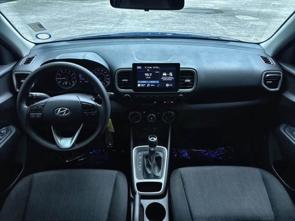 Used 2021 Hyundai Venue SE FWD image 24