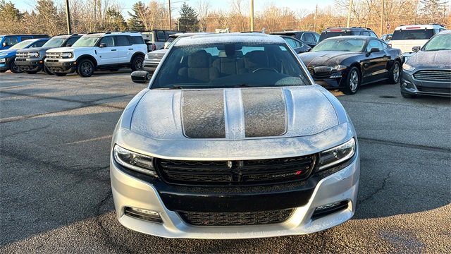 Used 2019 Dodge Charger SXT w/ Blacktop Package image 6
