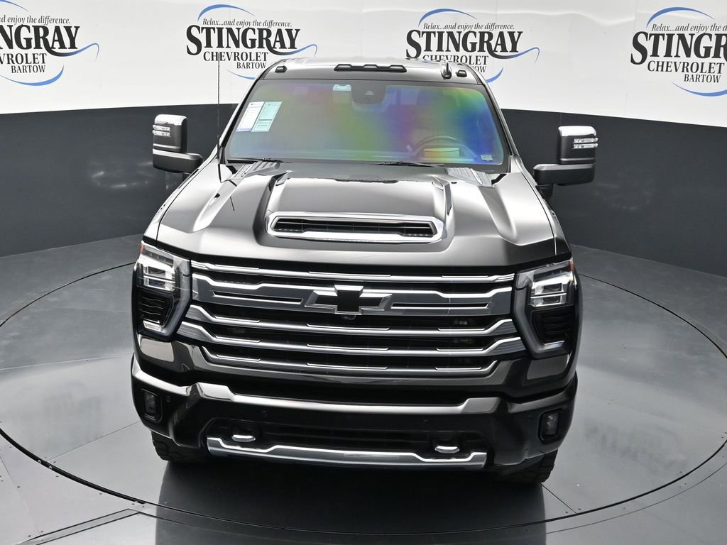 Used 2024 Chevrolet Silverado 2500 High Country w/ High Country Premium Package AWD/4WD image 10