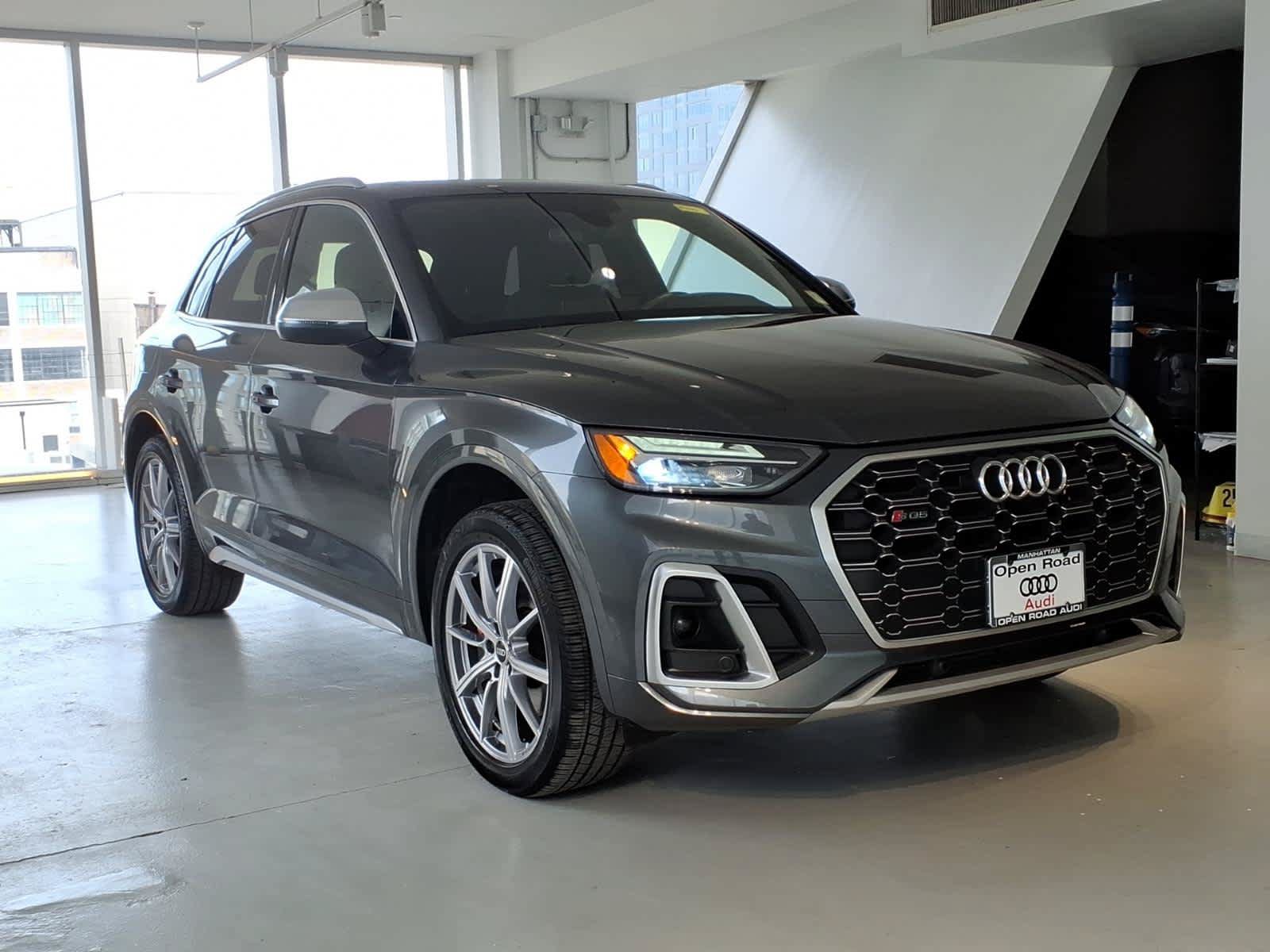 Used 2023 Audi SQ5 Premium w/ Convenience Package AWD/4WD image 3