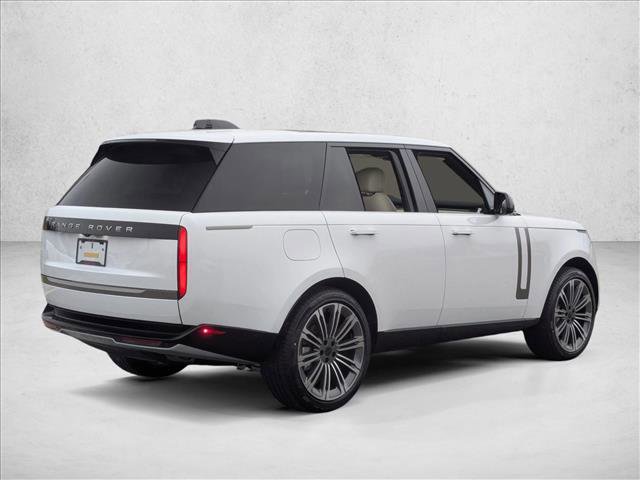 New 2026 Land Rover Range Rover SE image 2