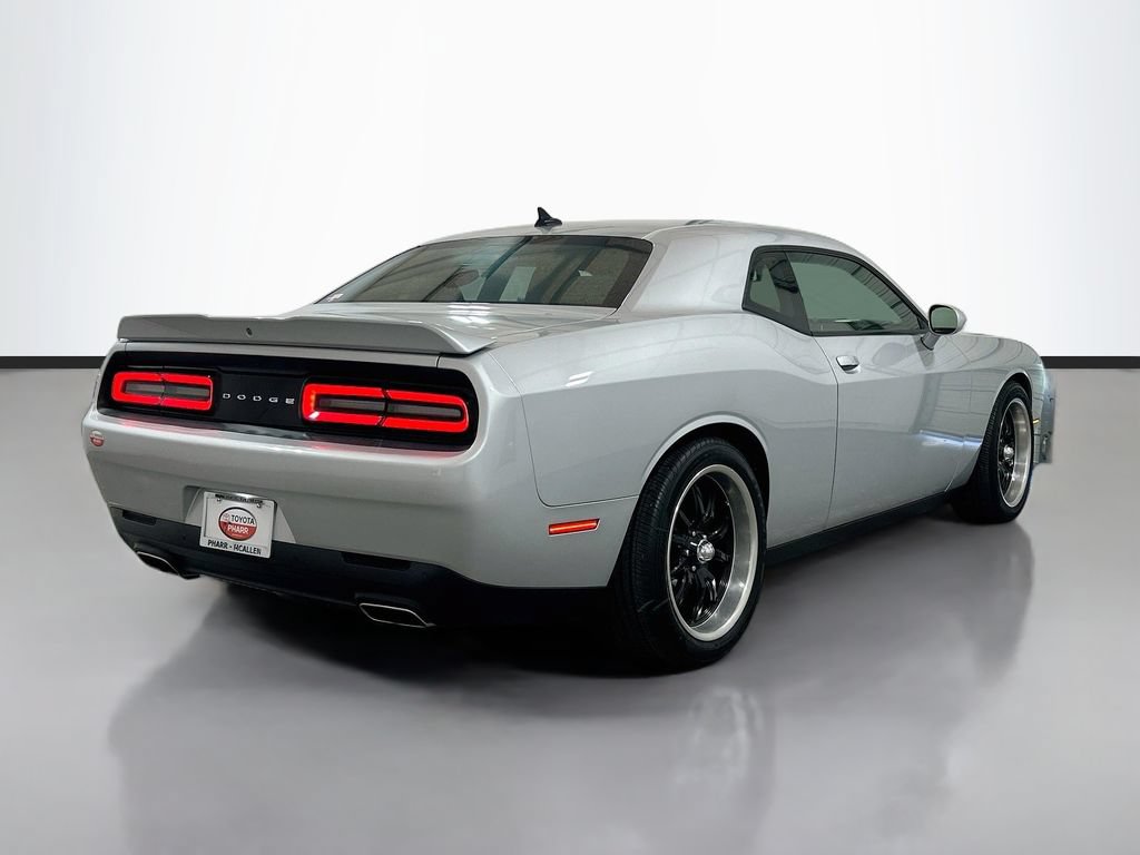Used 2019 Dodge Challenger GT RWD image 4