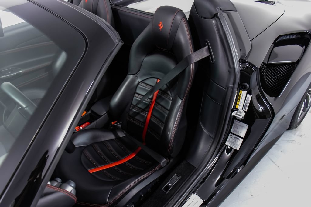 Certified 2017 Ferrari 488 Spider RWD image 6