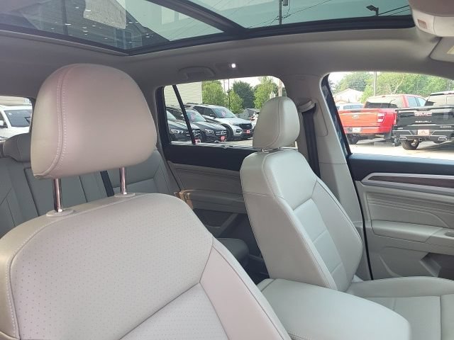 Used 2023 Volkswagen Atlas SEL AWD/4WD image 20