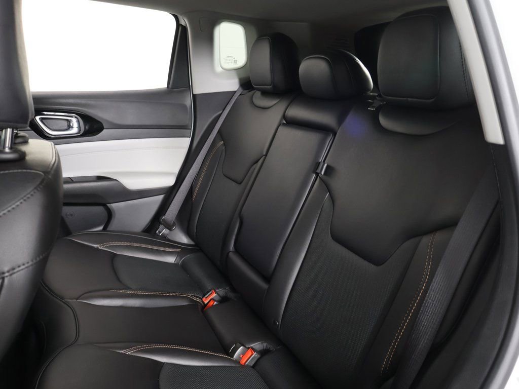 Used 2022 Jeep Compass Limited image 31