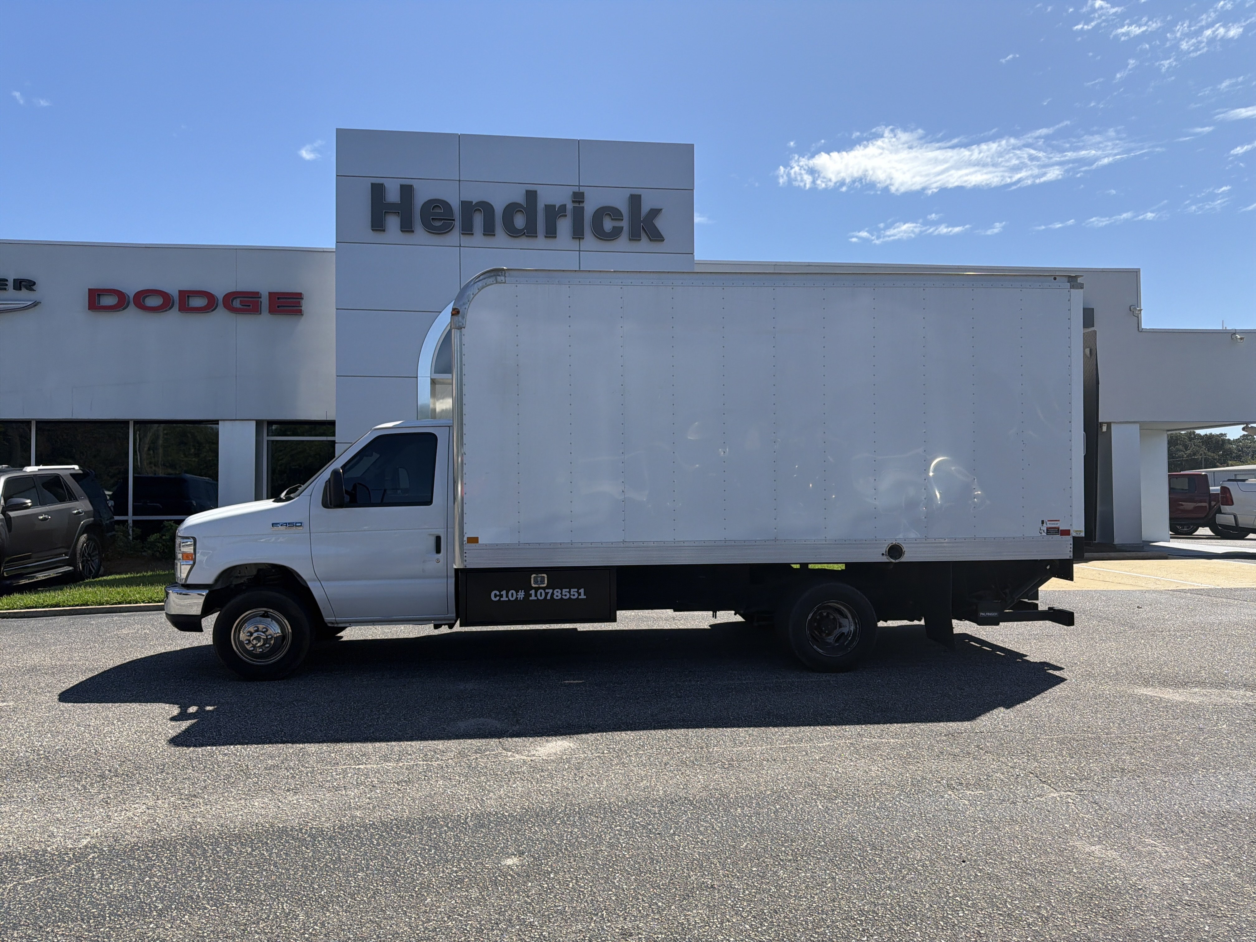 Used 2019 Ford E-450 and Econoline 450 Super Duty w/ Power Windows & Locks Group RWD image 6
