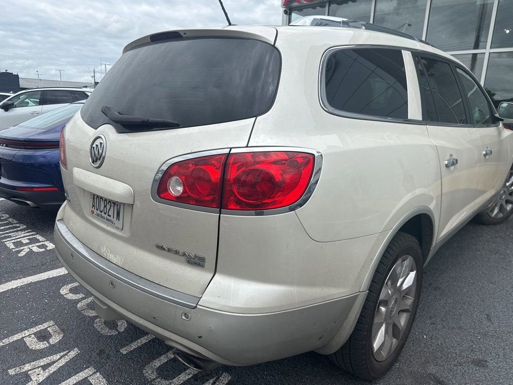 Used 2011 Buick Enclave CXL w/ Trailering Provision Package FWD image 7