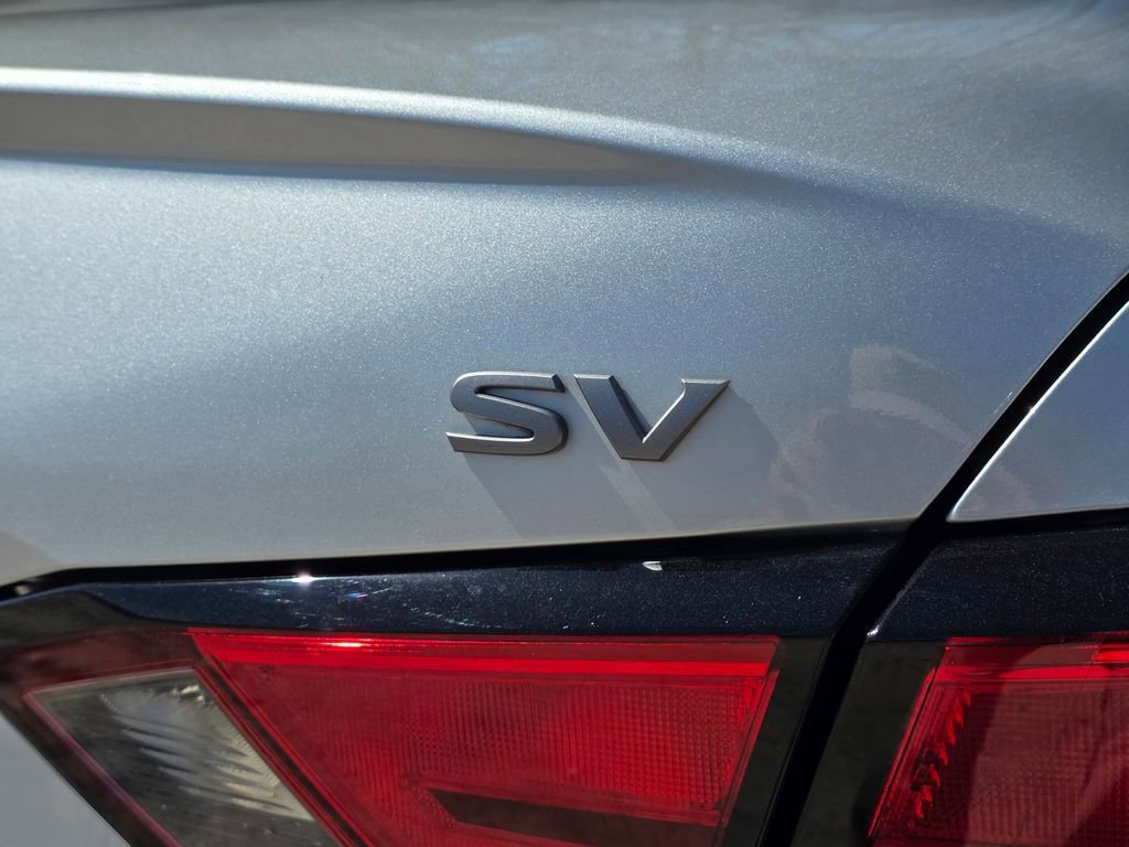 Used 2024 Nissan Altima 2.5 SV image 6