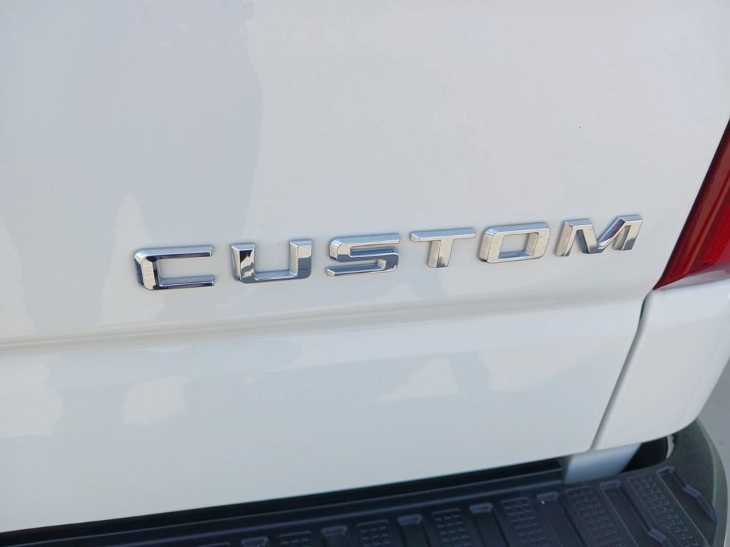Used 2024 Chevrolet Silverado 1500 Custom AWD/4WD image 27