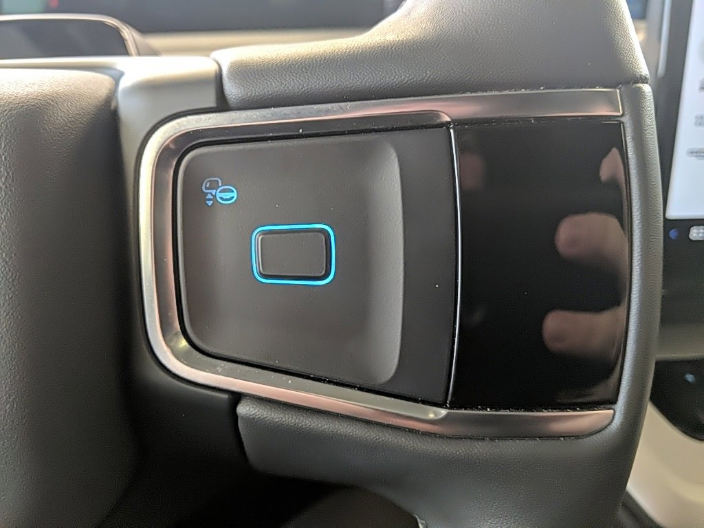 Certified 2025 Ford Expedition Active image 22