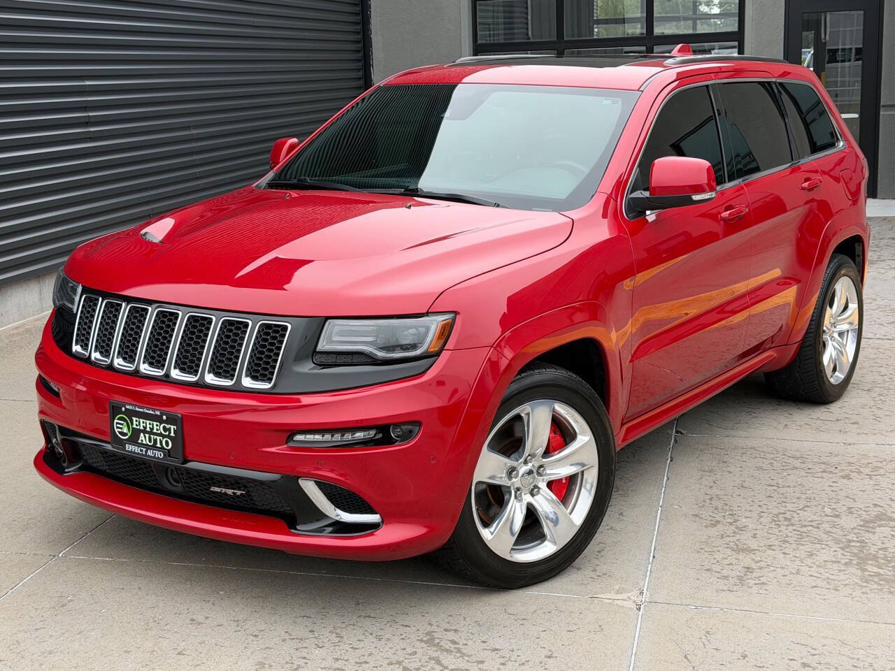 Used 2014 Jeep Grand Cherokee SRT8 w/ Luxury Group II AWD/4WD image 2
