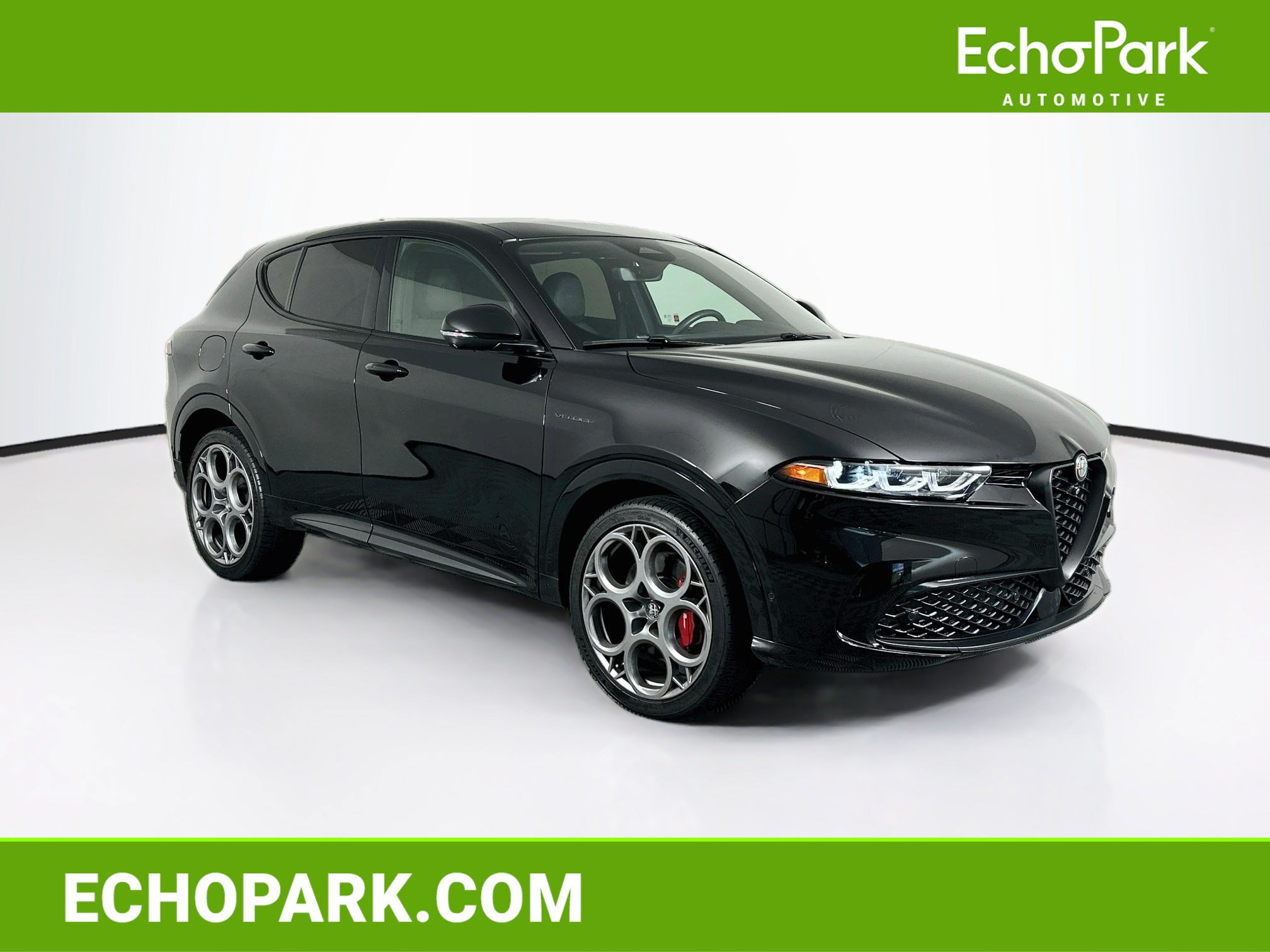 Used 2025 Alfa Romeo Tonale w/ Premium Package AWD/4WD image 1