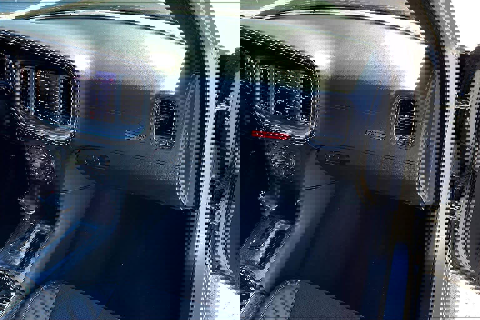 Used 2023 Dodge Charger SRT Hellcat w/ Harman/Kardon Audio Group image 18