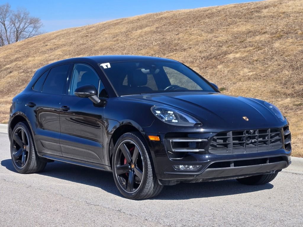 Used 2017 Porsche Macan Turbo image 9