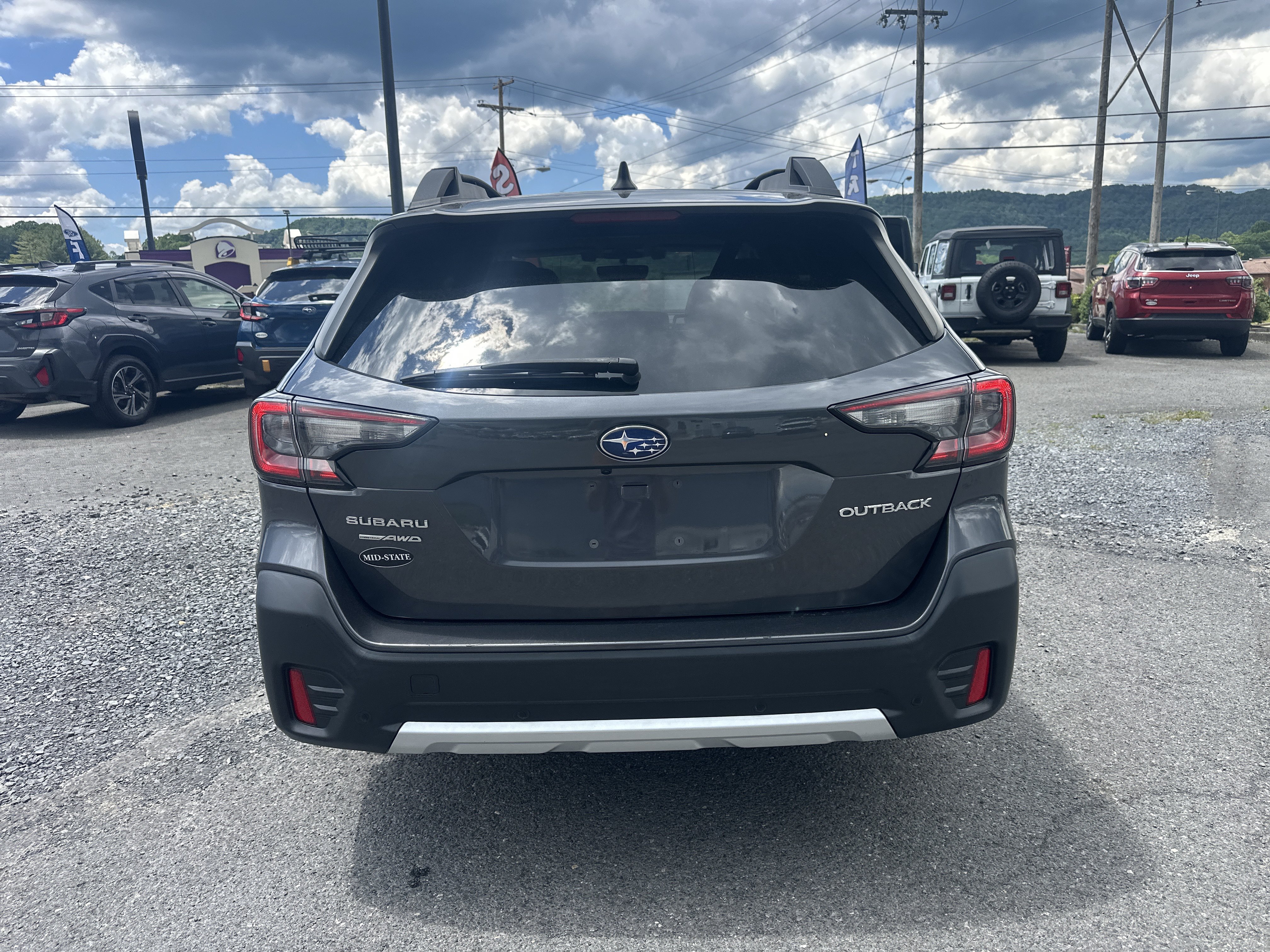 Used 2022 Subaru Outback Limited AWD/4WD image 6