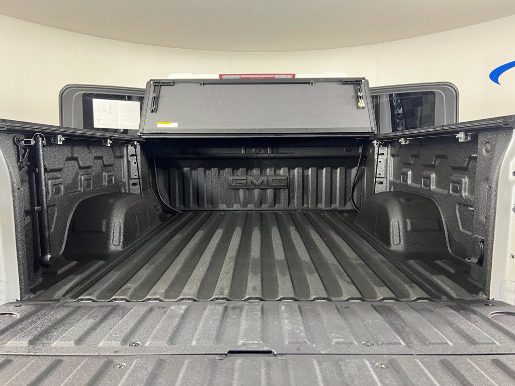 Used 2025 GMC Sierra 1500 Denali AWD/4WD image 14
