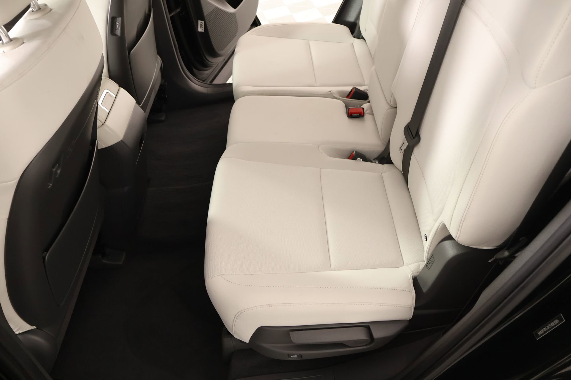 Certified 2026 Hyundai Santa Fe SE FWD image 11