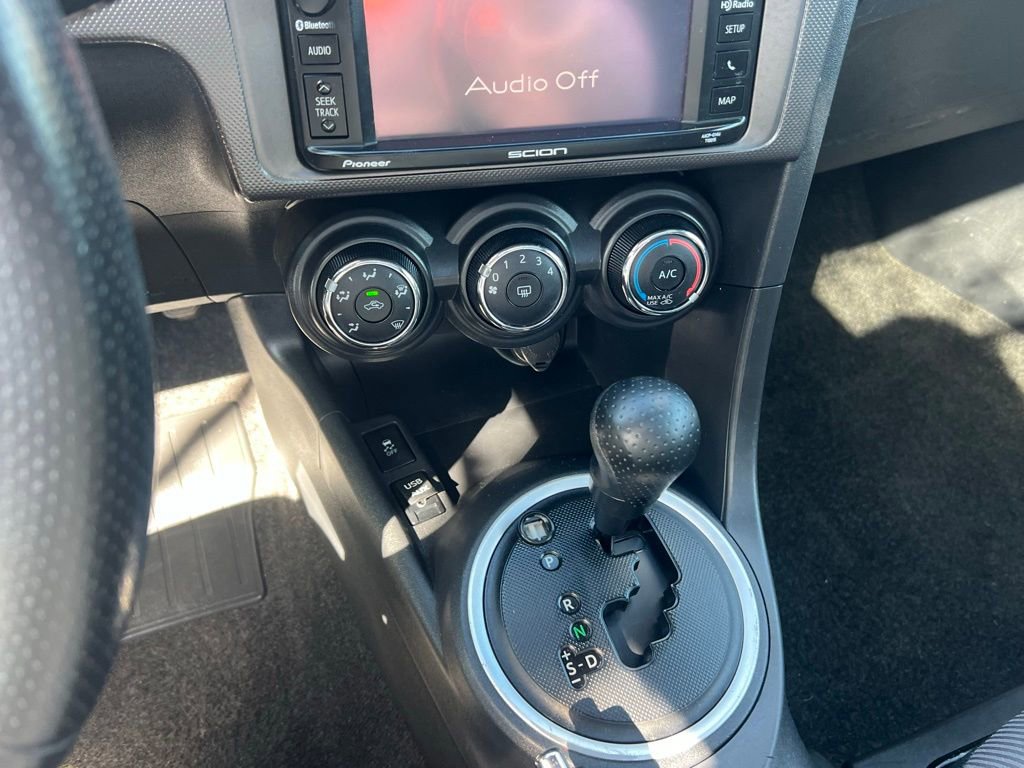 Used 2014 Scion tC image 17