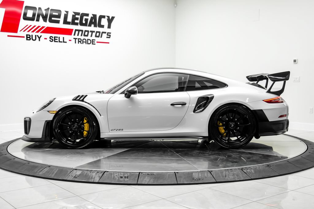 Used 2018 Porsche 911 GT2 RS RWD image 12