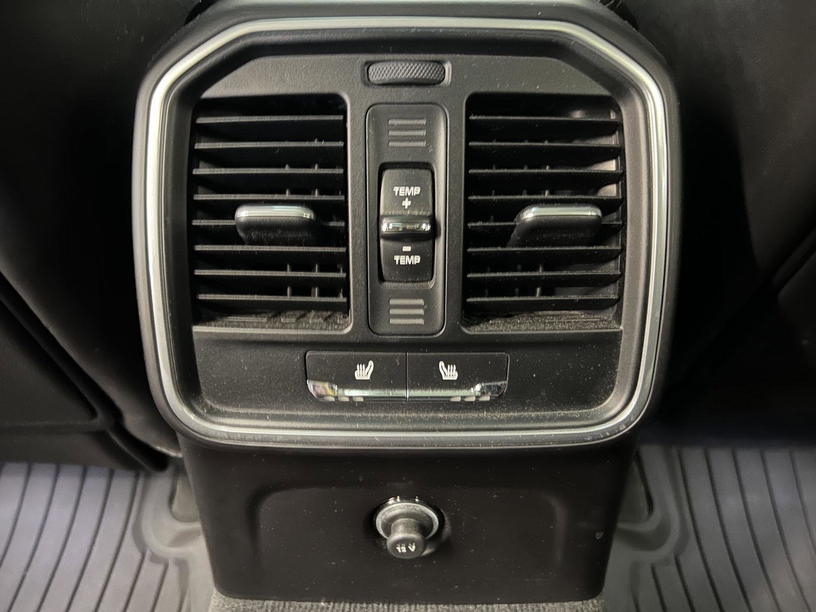 Used 2017 Porsche Macan GTS image 35