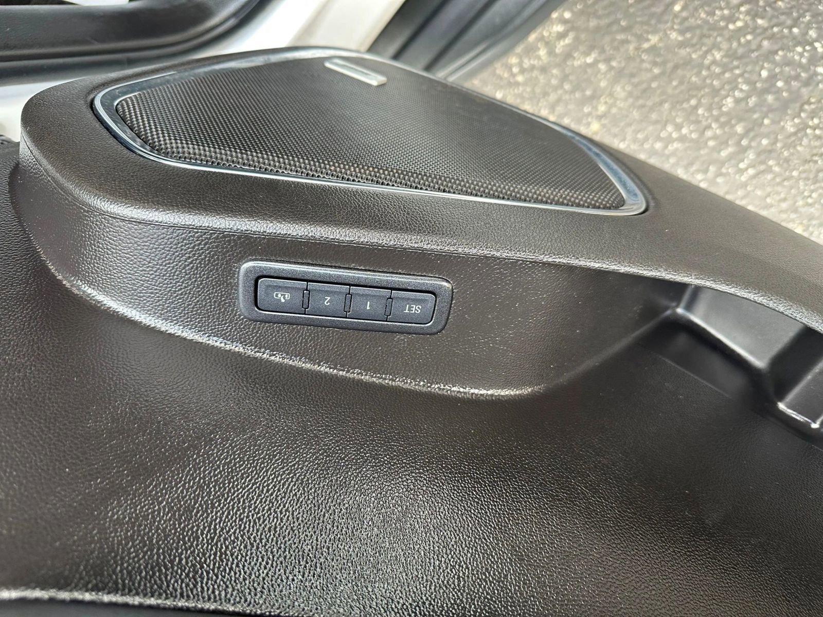 Used 2016 Chevrolet Tahoe LTZ image 21