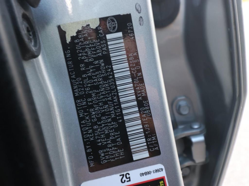 Used 2020 Toyota Camry SE FWD image 23