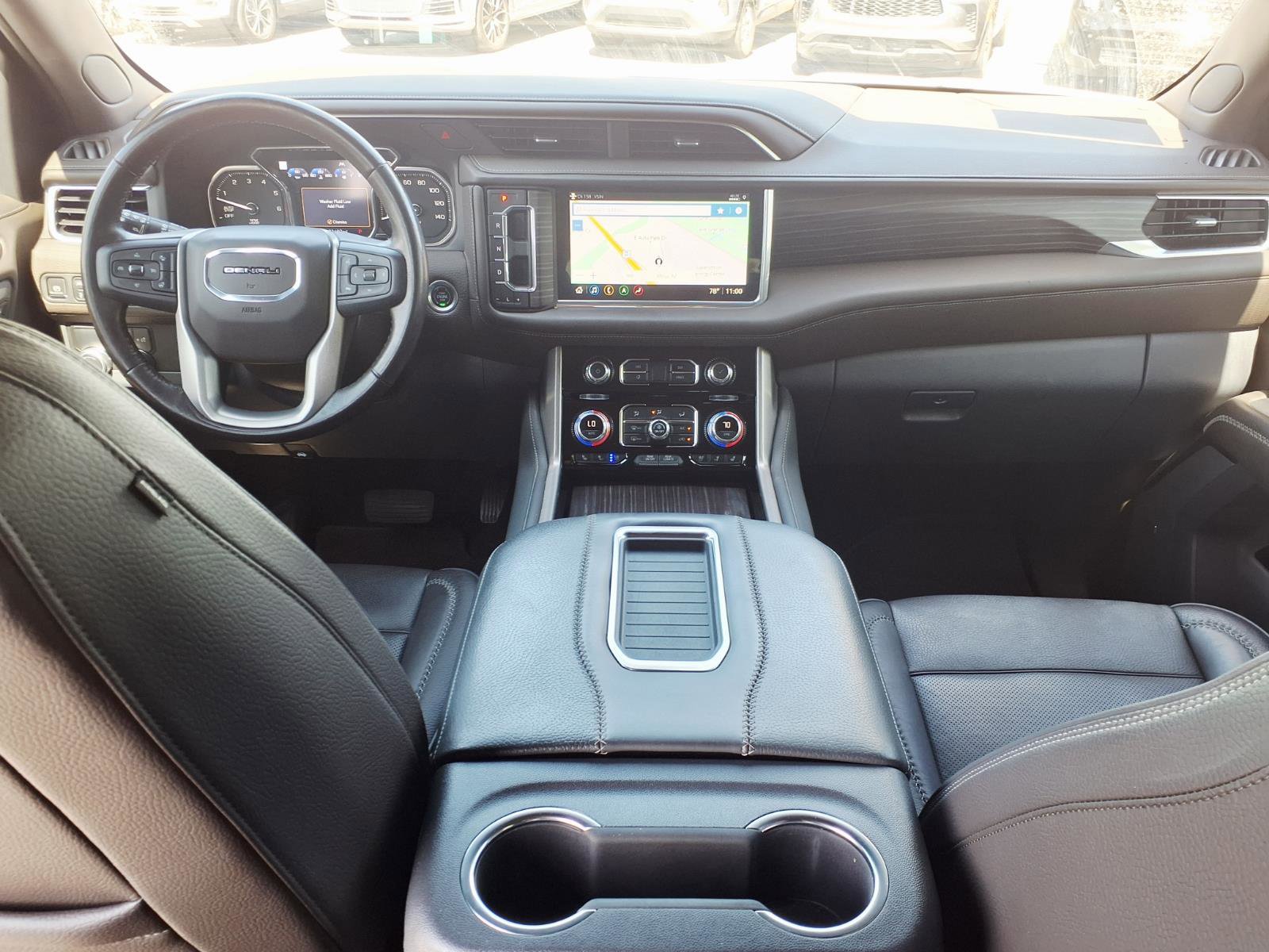 Used 2021 GMC Yukon Denali w/ Advanced Technology Package image 18