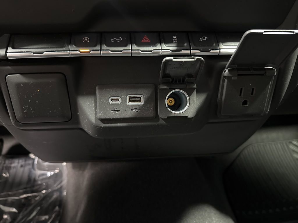 Used 2022 Chevrolet Silverado 1500 Custom w/ Rally Edition AWD/4WD image 30