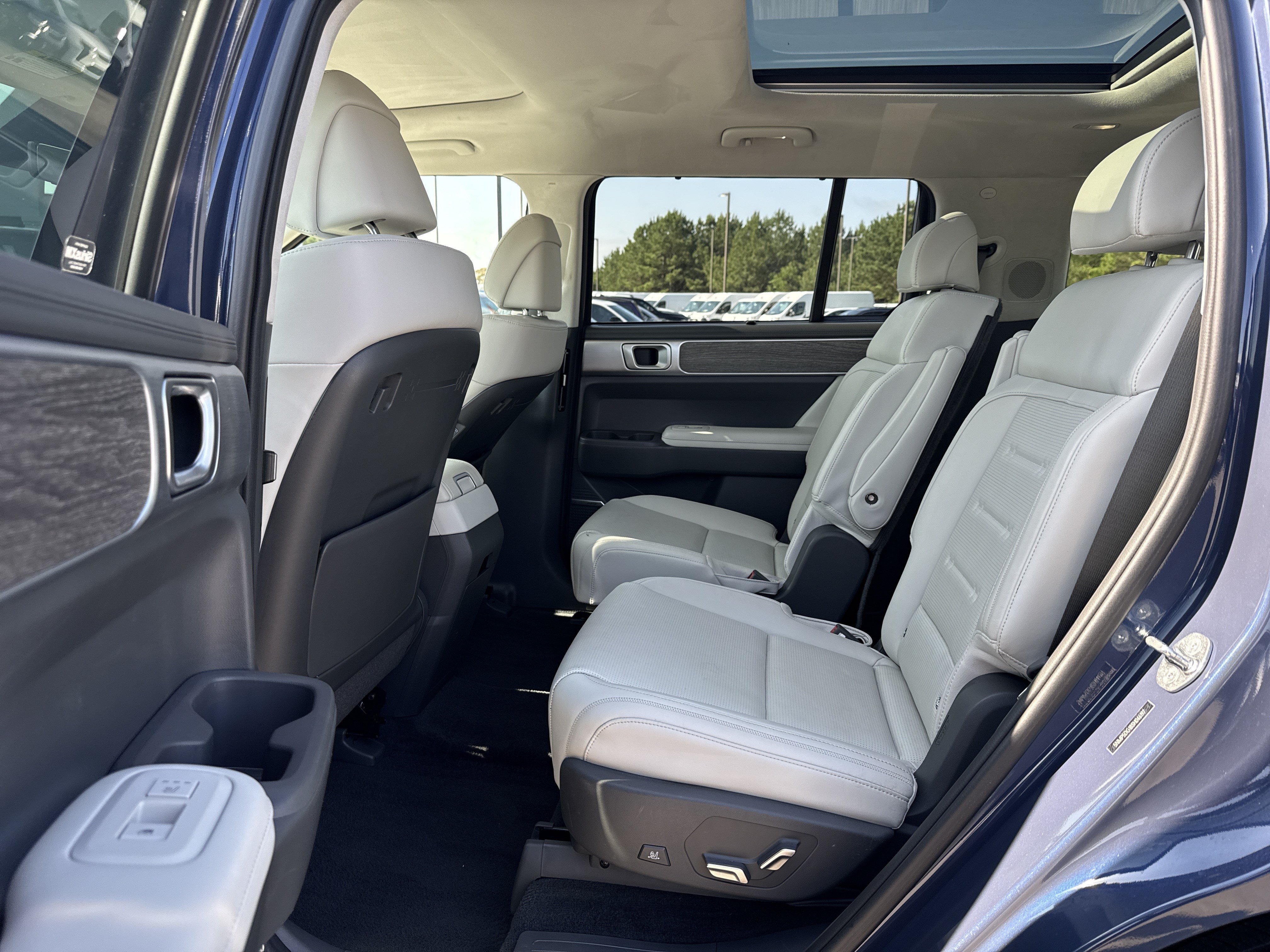 Used 2025 Hyundai Santa Fe Calligraphy AWD/4WD image 23