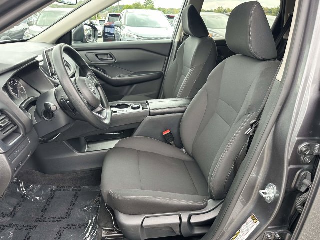 Used 2024 Nissan Rogue S AWD/4WD image 15