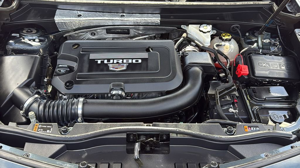 Used 2021 Cadillac XT4 Premium Luxury image 34