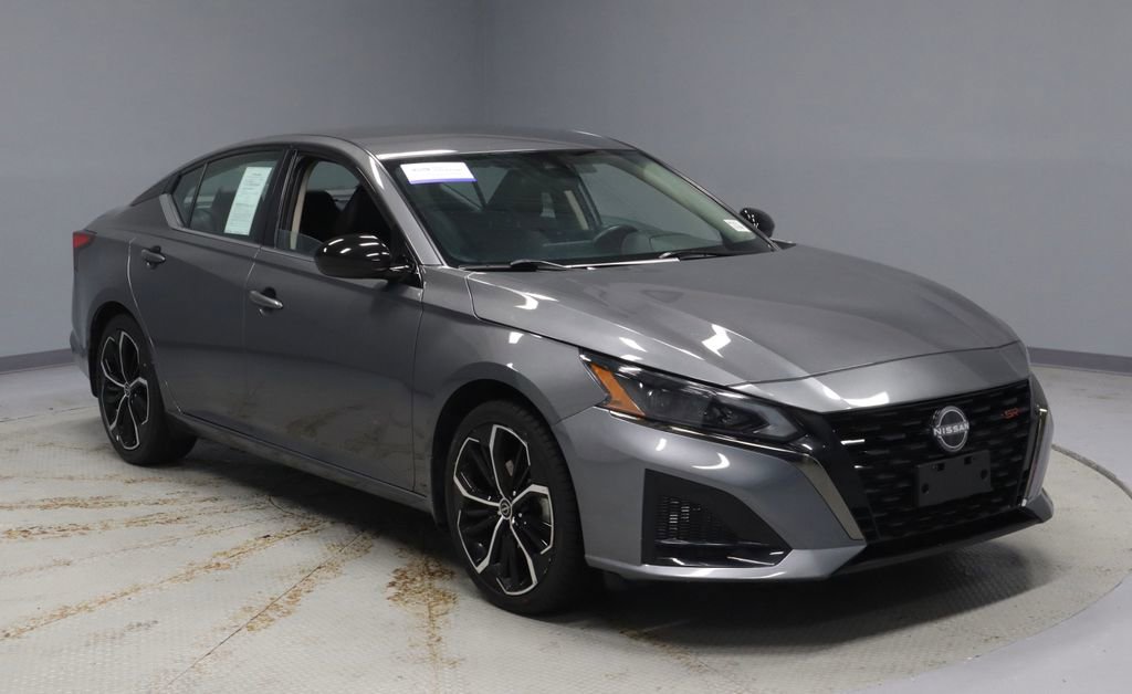 Used 2025 Nissan Altima 2.5 SR