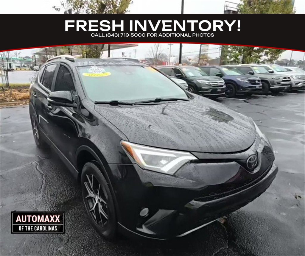 Used 2018 Toyota RAV4 SE