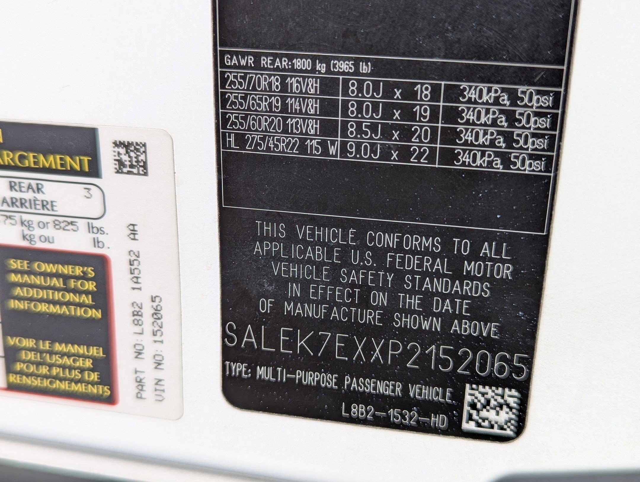 Used 2023 Land Rover Defender 110 image 17