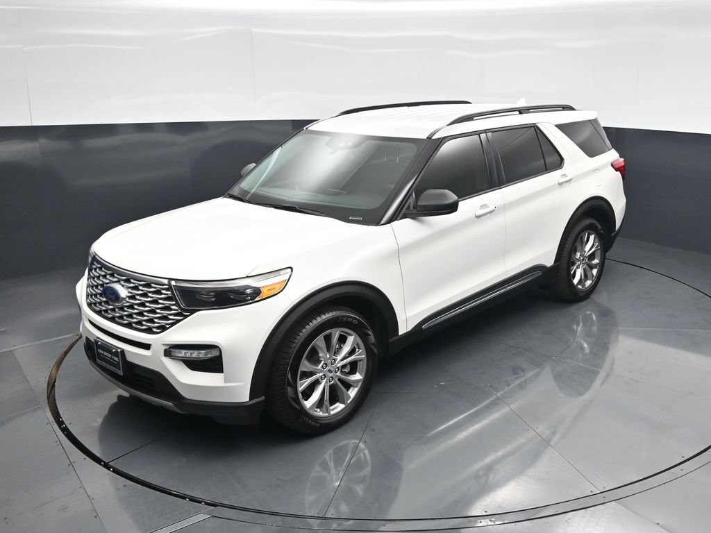Certified 2021 Ford Explorer XLT w/ Equipment Group 202A RWD image 33