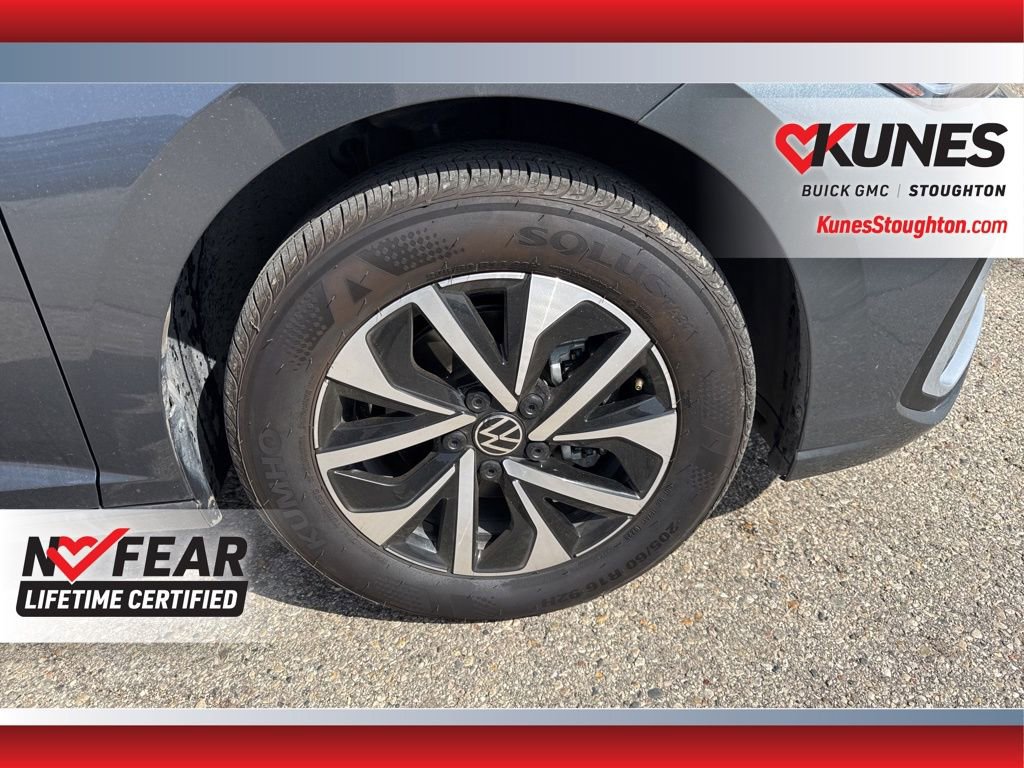 Used 2025 Volkswagen Jetta S image 15