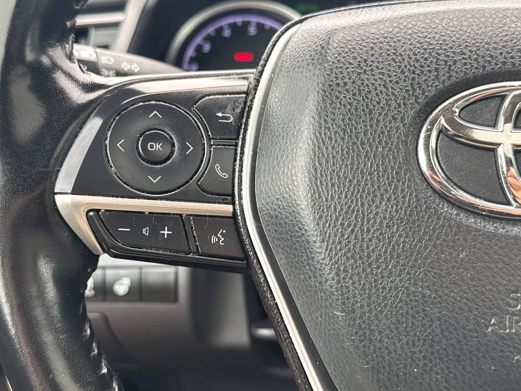 Used 2022 Toyota Camry XLE AWD/4WD image 18