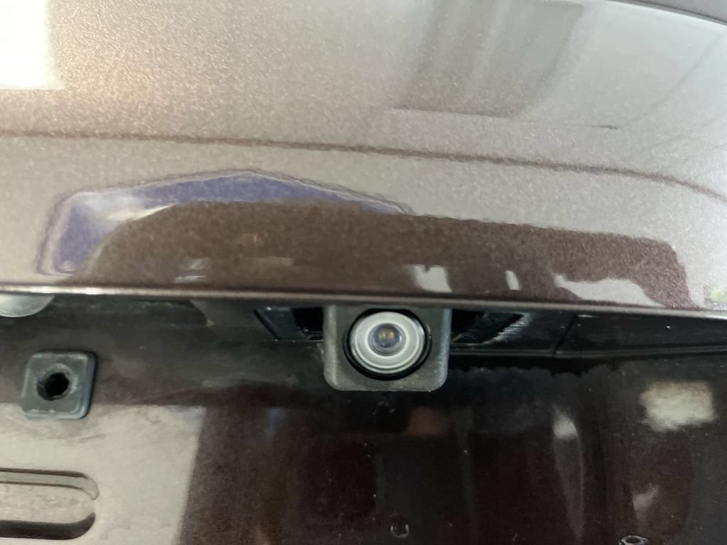 Used 2015 Buick Enclave Leather FWD image 12