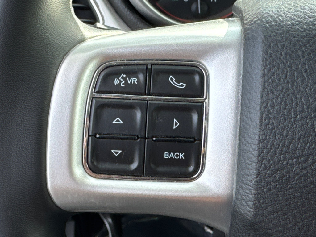 Used 2019 Dodge Journey SE w/ Connectivity Group FWD image 31