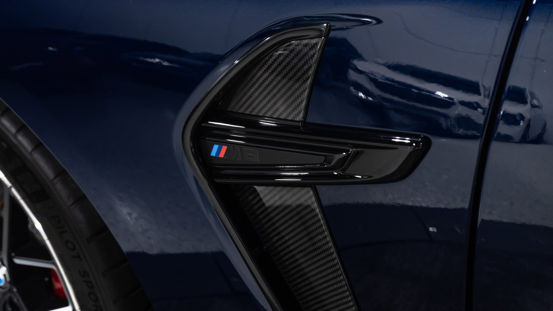 Used 2025 BMW M8 Competition w/ M Carbon Exterior Package image 22