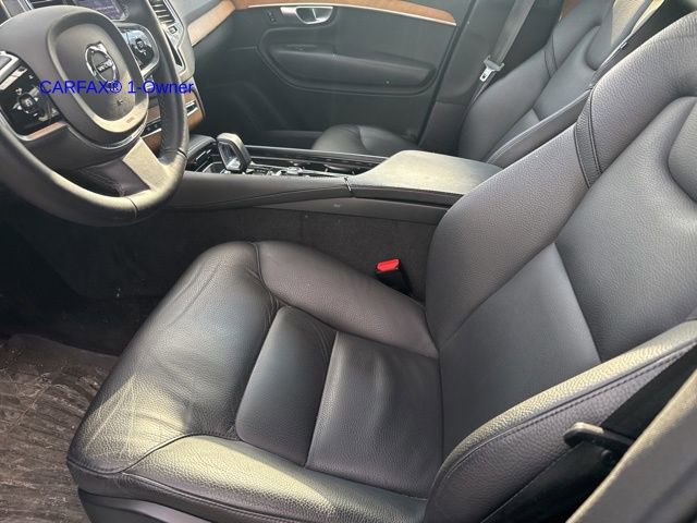 Certified 2024 Volvo XC90 B6 Plus w/ Protection Package image 17