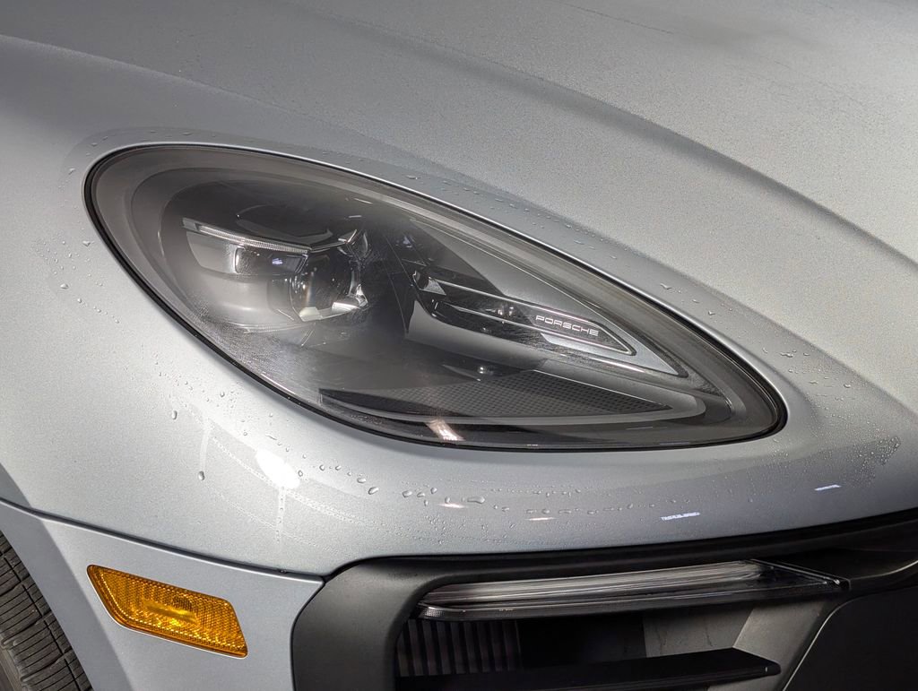 New 2026 Porsche Macan GTS image 15