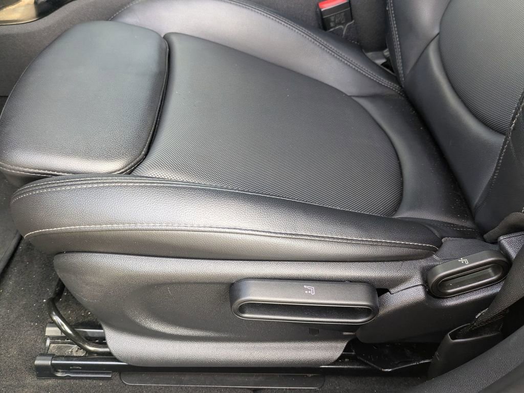 Used 2016 MINI Cooper Clubman S image 14