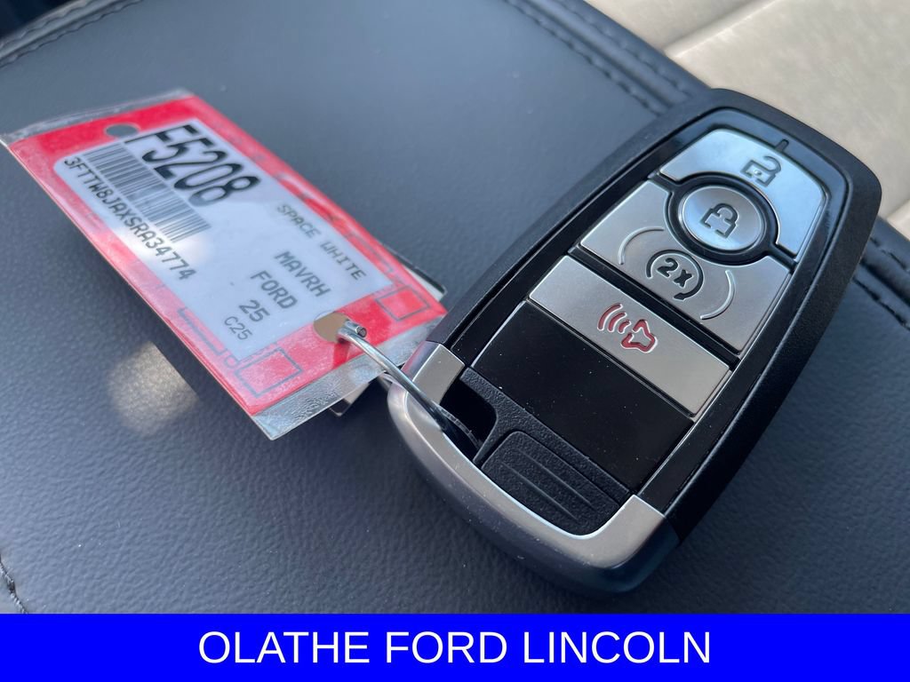 New 2025 Ford Maverick XLT w/ XLT Luxury Package AWD/4WD image 9
