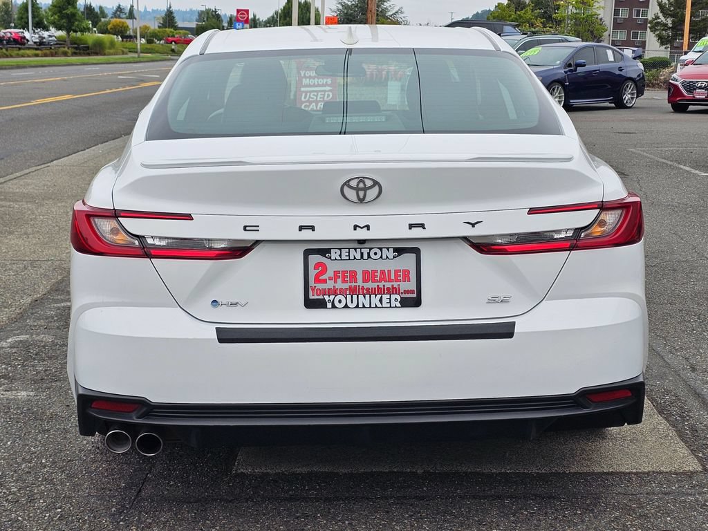 Used 2025 Toyota Camry SE FWD image 6