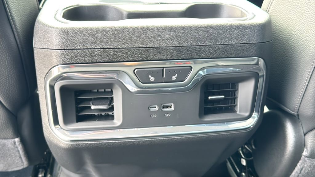 New 2025 GMC Sierra 2500 Denali w/ Denali Reserve Package image 13
